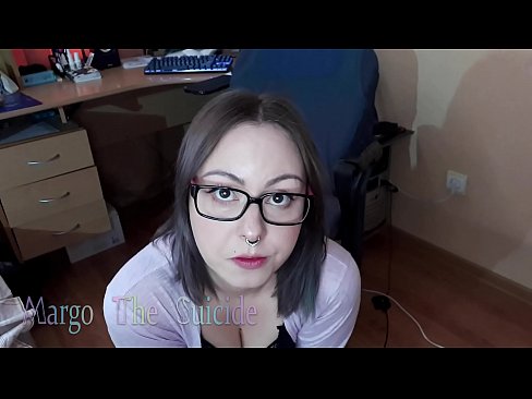 ❤️ სექსუალური გოგონა სათვალეებით ღრმად იწოვს დილდოს კამერაზე სუპერ პორნო ka.xxxdeutschepornos.ru